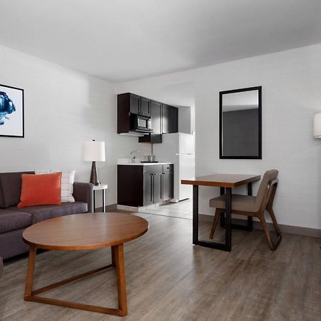 Delta Hotels By Marriott Burlington Zewnętrze zdjęcie