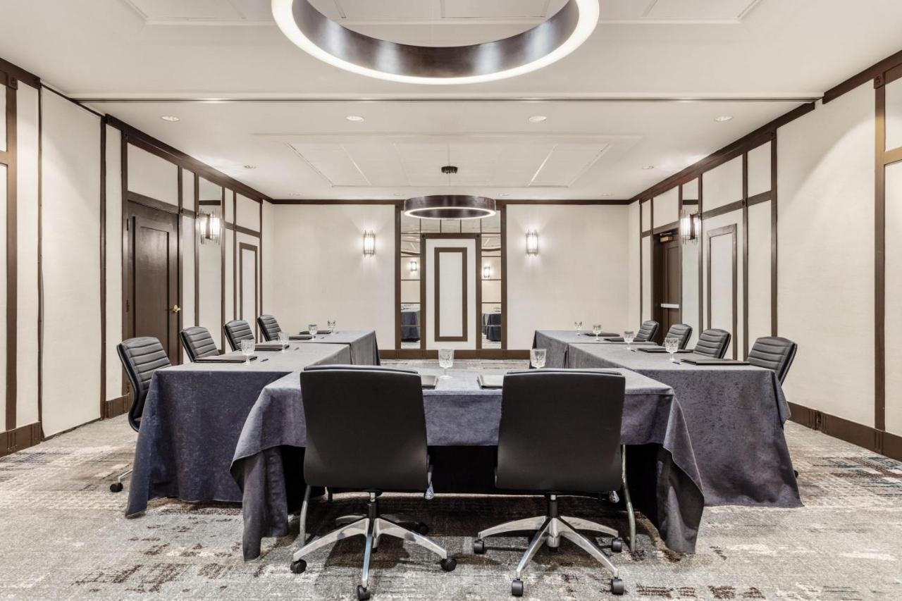 Delta Hotels By Marriott Burlington Zewnętrze zdjęcie