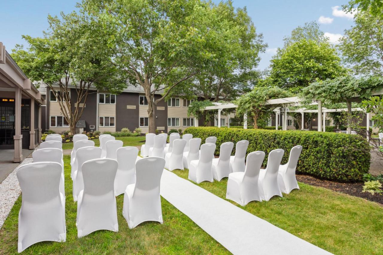 Delta Hotels By Marriott Burlington Zewnętrze zdjęcie