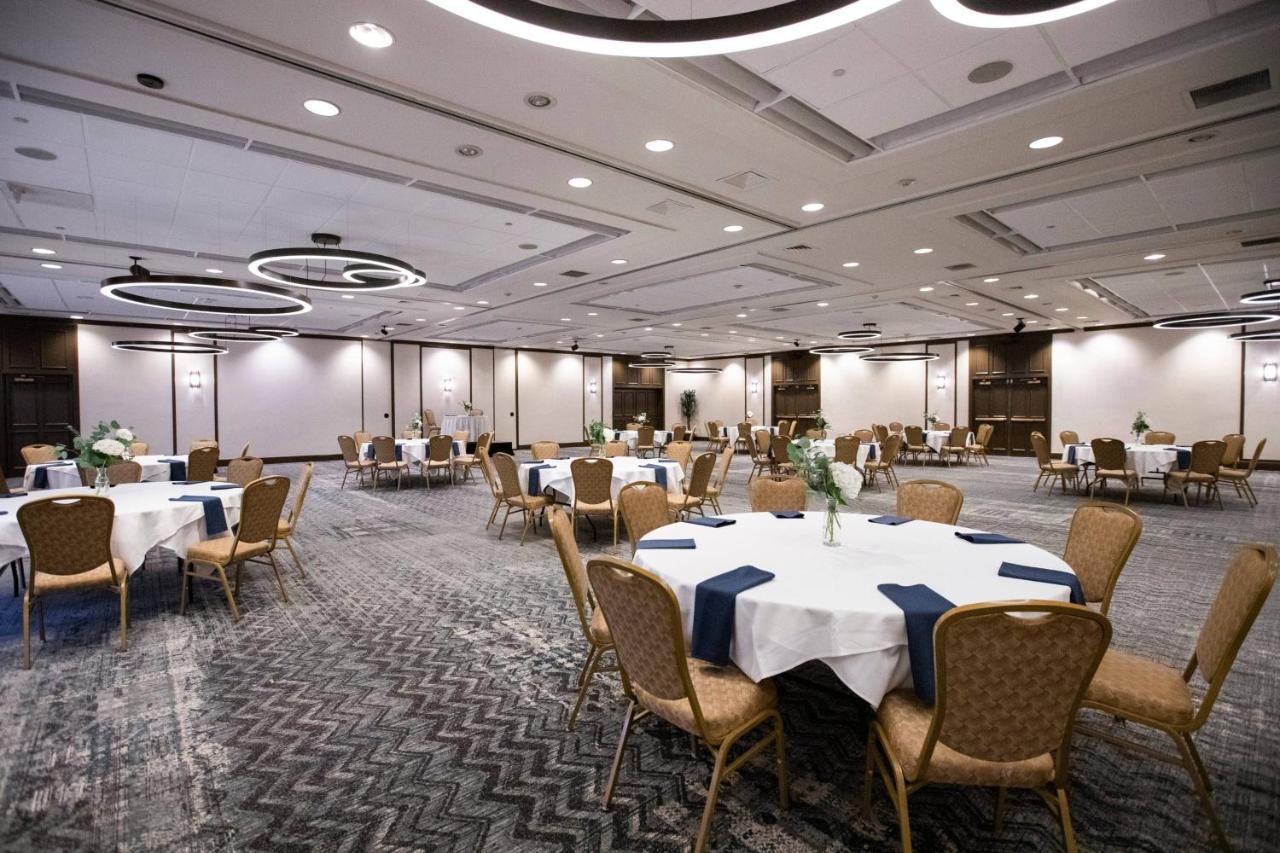Delta Hotels By Marriott Burlington Zewnętrze zdjęcie