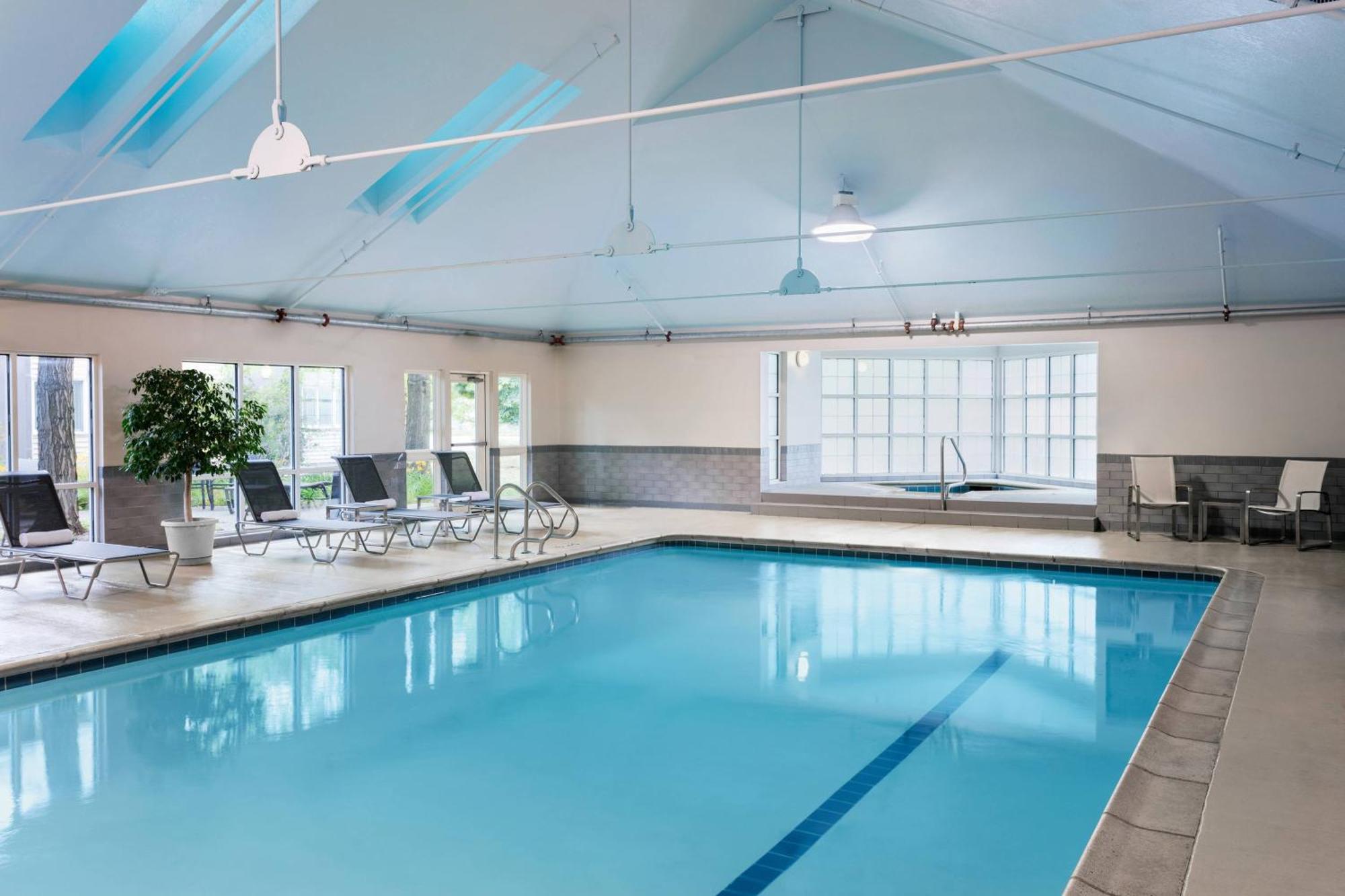 Delta Hotels By Marriott Burlington Zewnętrze zdjęcie