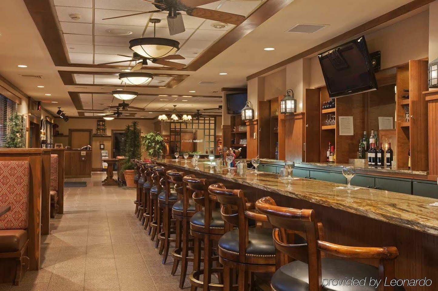 Delta Hotels By Marriott Burlington Zewnętrze zdjęcie